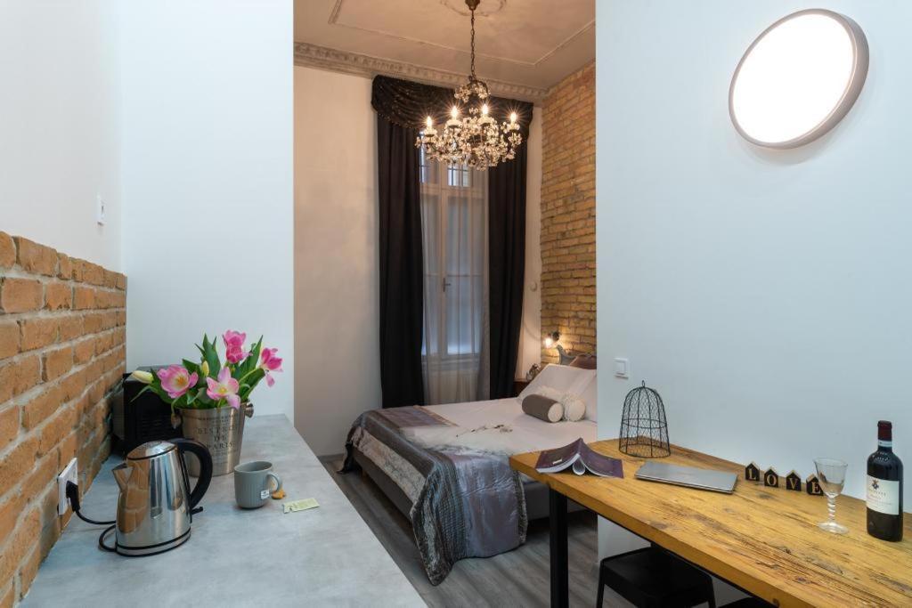 Regina Mini On Kiraly Street Apartment *